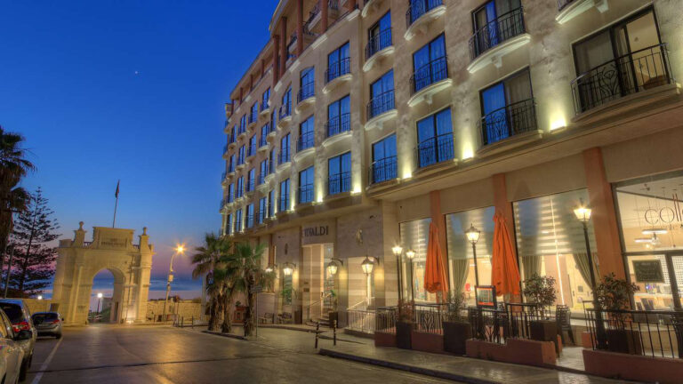 Golden Tulip Vivaldi Hotel