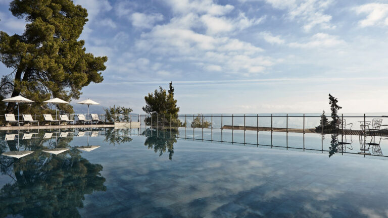 Kontokali Bay Resort & Spa