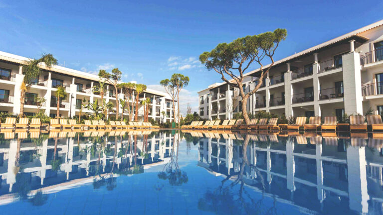 Pine Cliffs Hotel, A Luxury Collection Resort