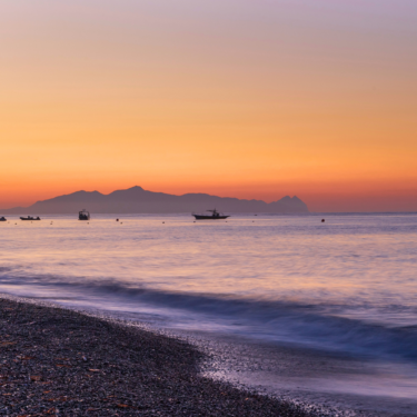 Perivolos (Beach Side)